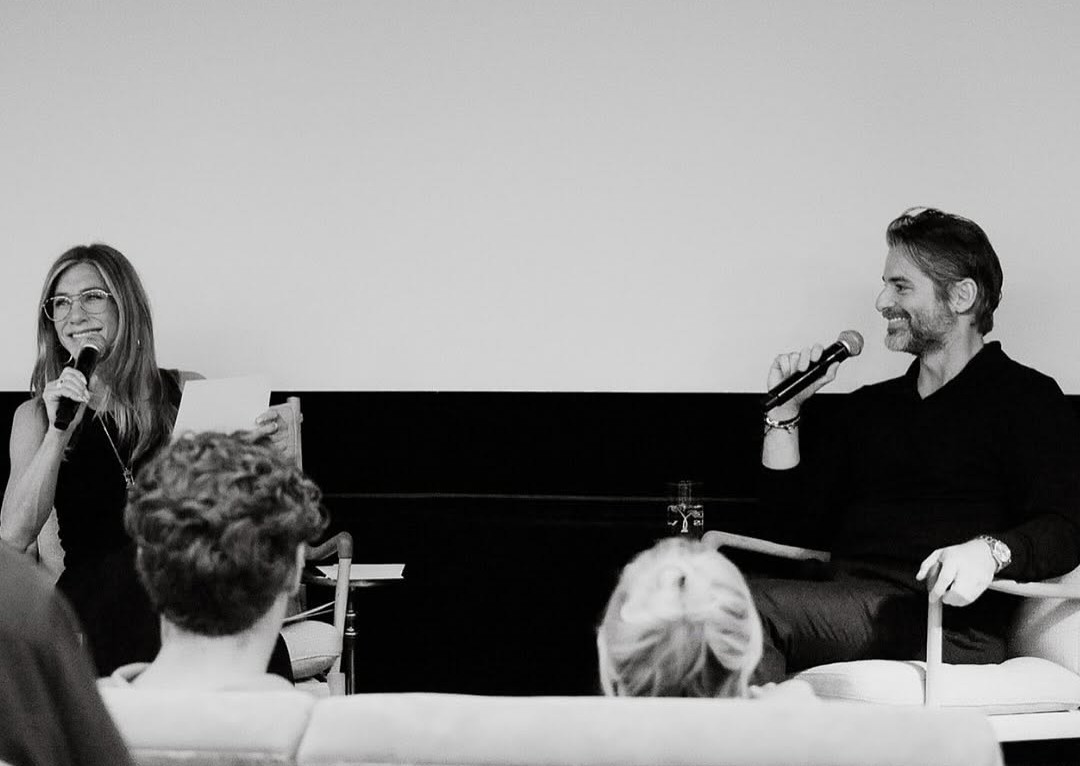 جينيفر أنيستون وجيم كورتيس