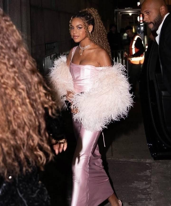 بلو إيفي كارتر