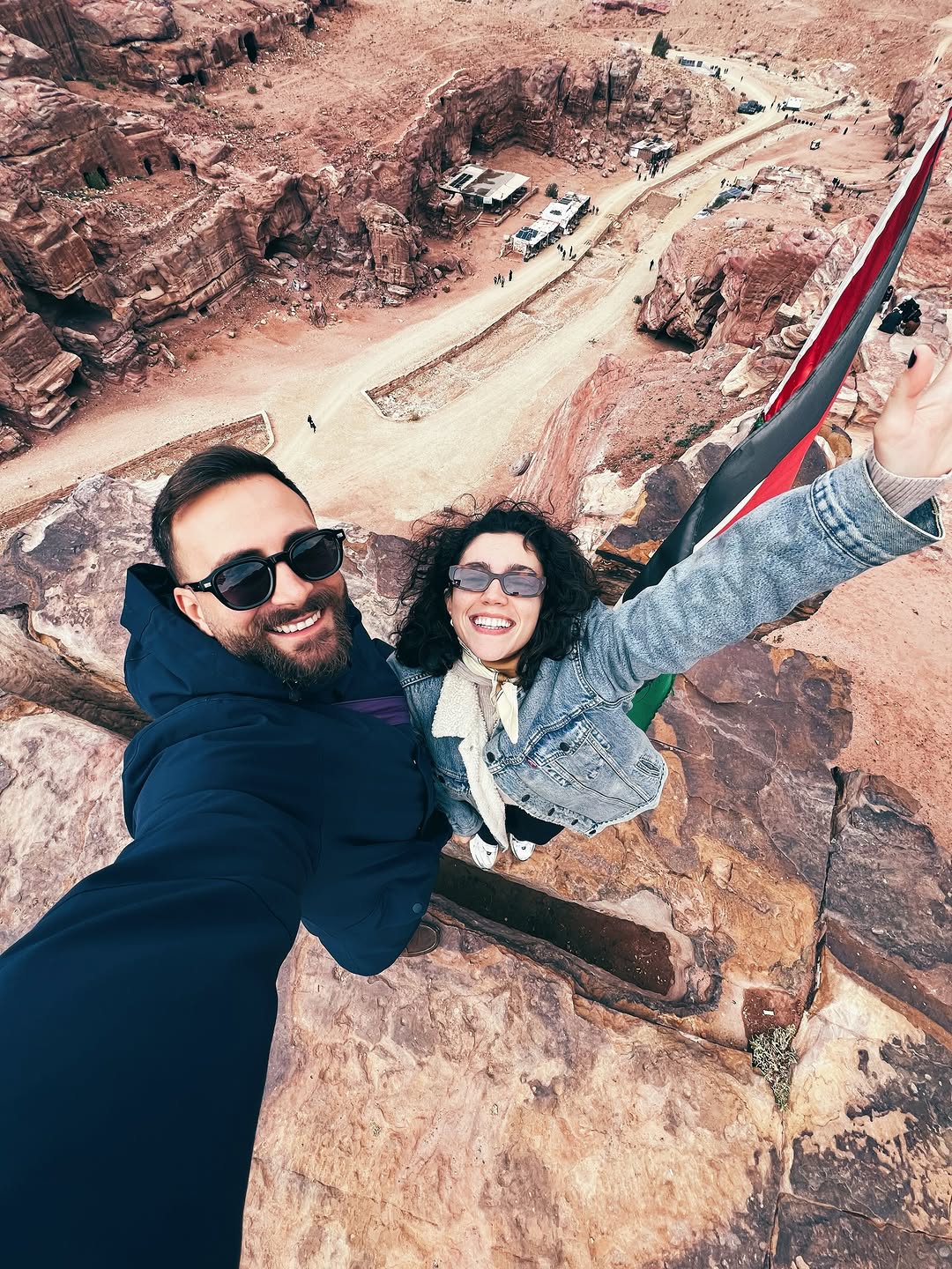 ستيفاني عطالله وزوجها في البتراء