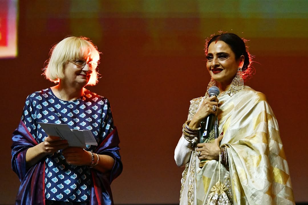 النجمة الهندية ريخا