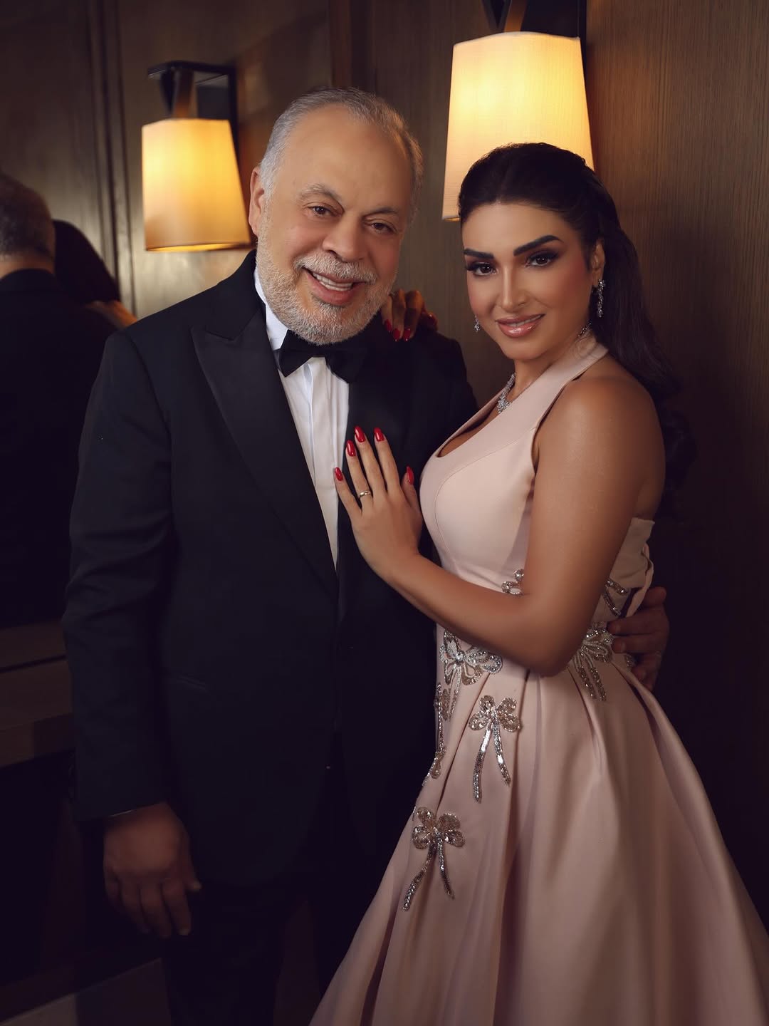 أشرف زكي وروجينا