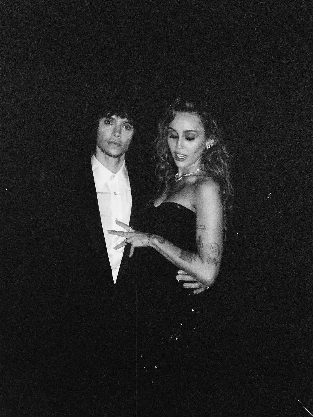 مايلي سايرس وخطيبها