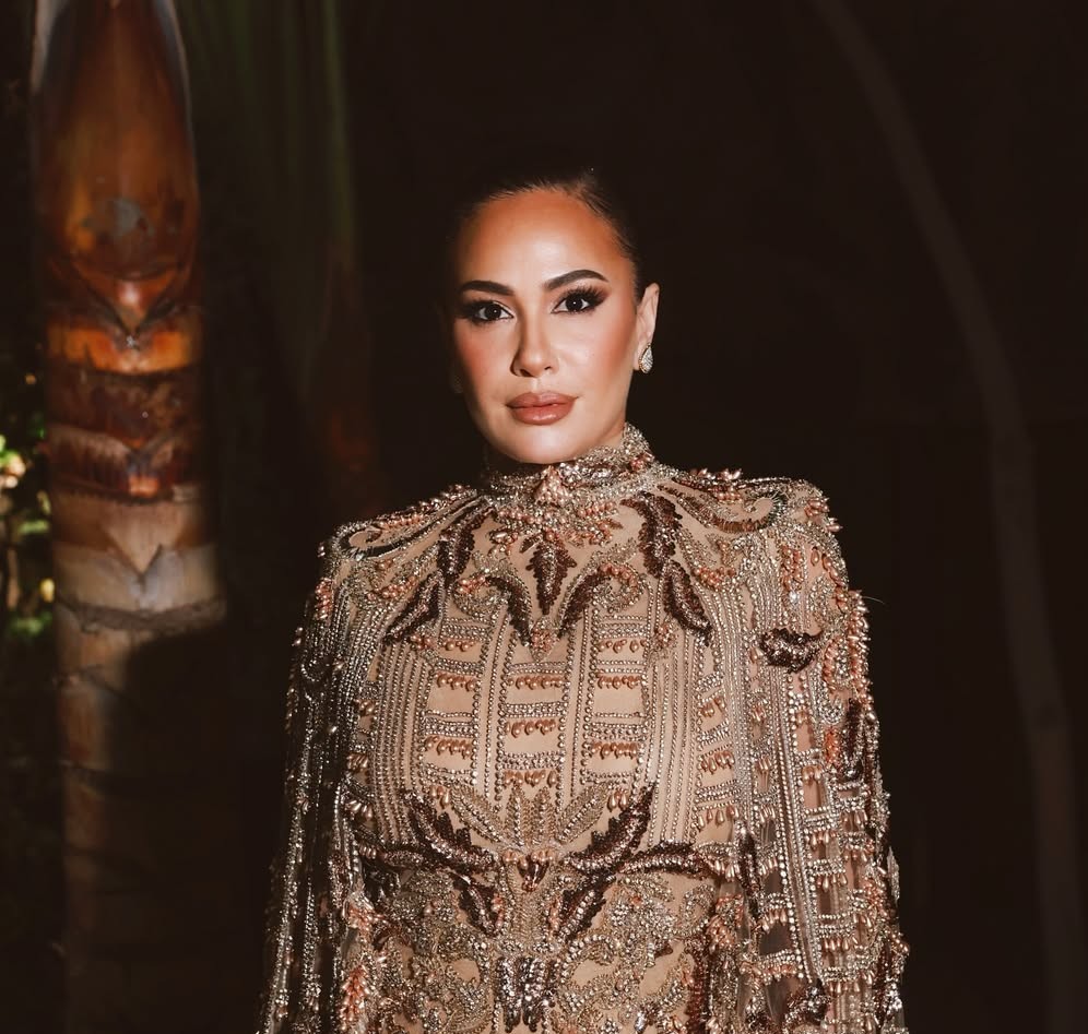 هند صبري متألقة بمكياج ترابي بلحظة استثنائية