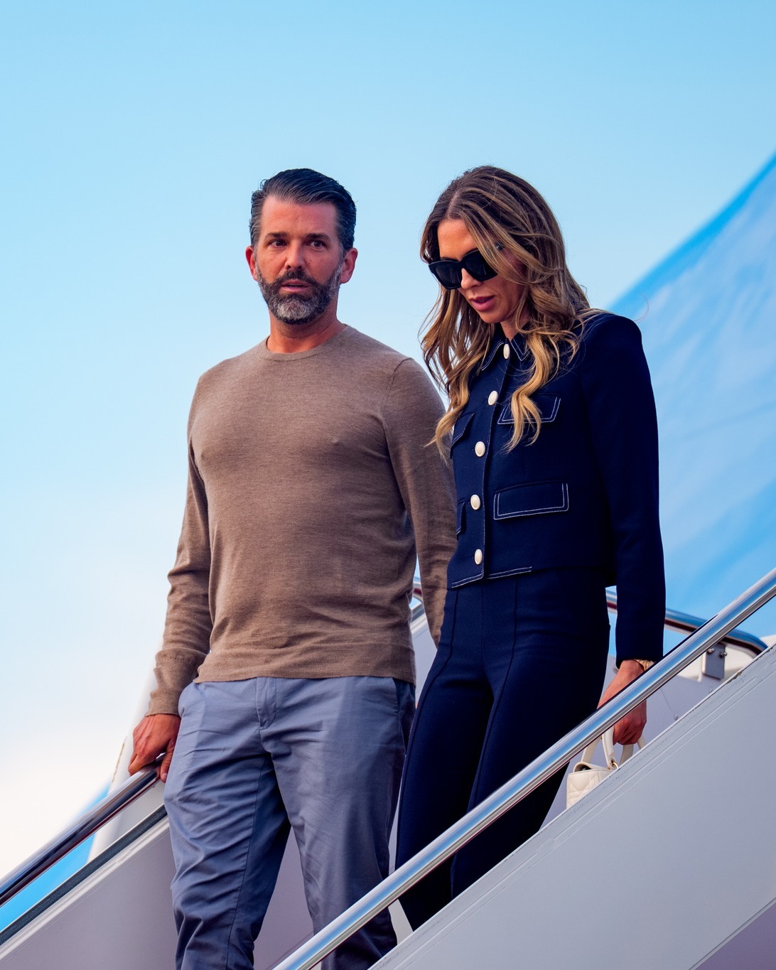 بدأت العلاقة تظهر الى العلن في نهاية عام 2024