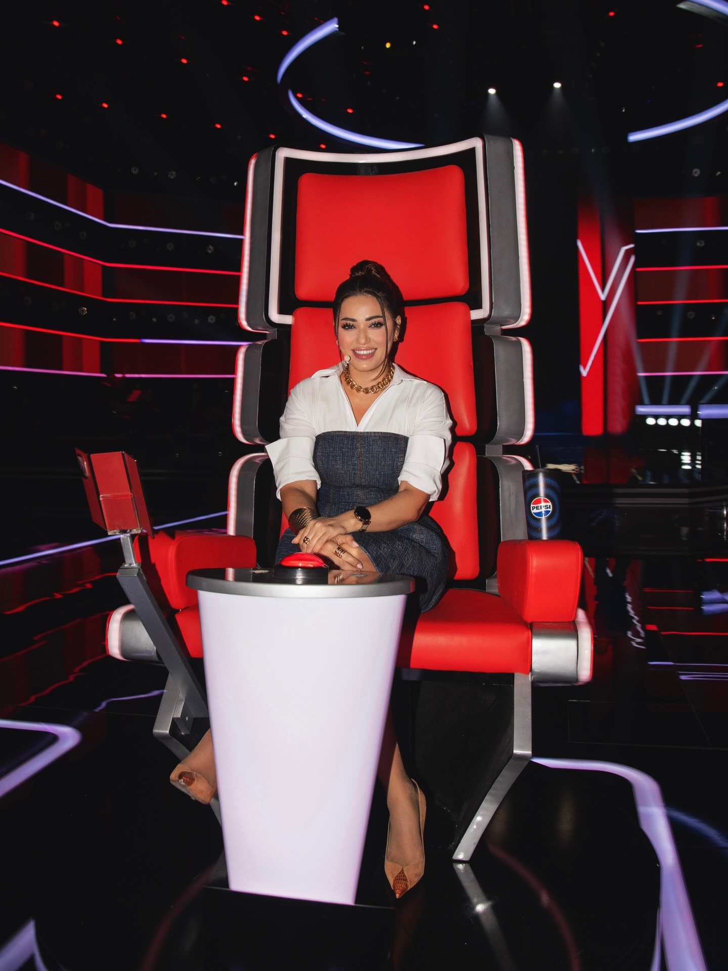 رحمة رياض بأناقة الجينز العصري