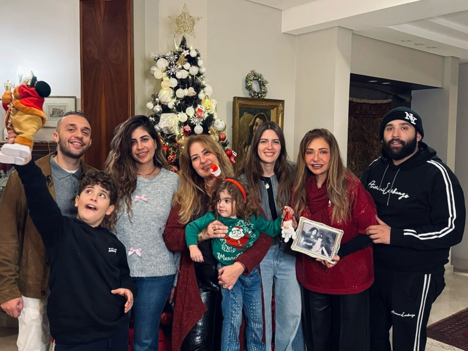 ليلى علوي وأسرتها