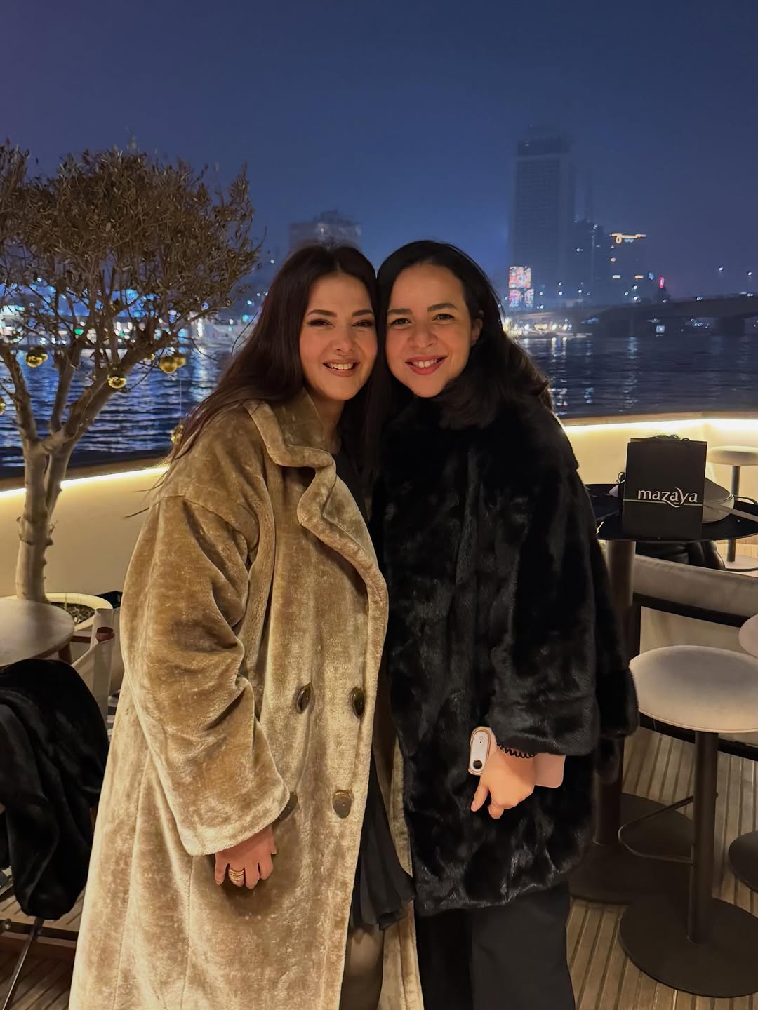 دنيا وإيمي سمير غانم