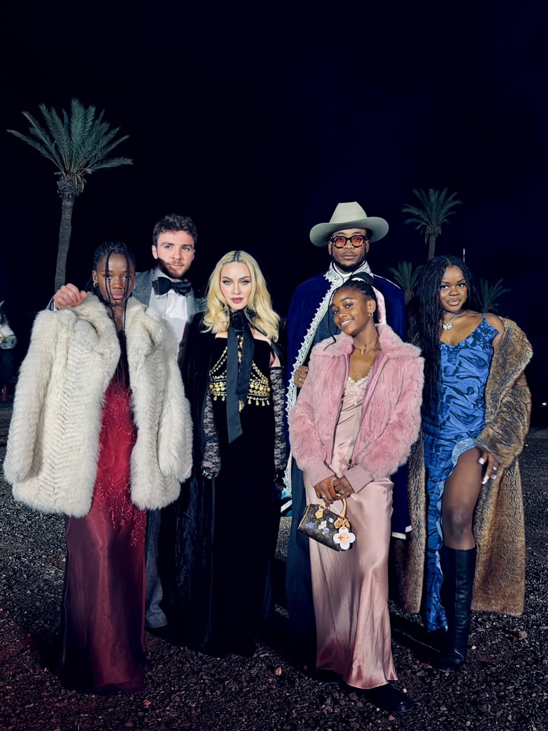 مادونا وأسرتها في المغرب