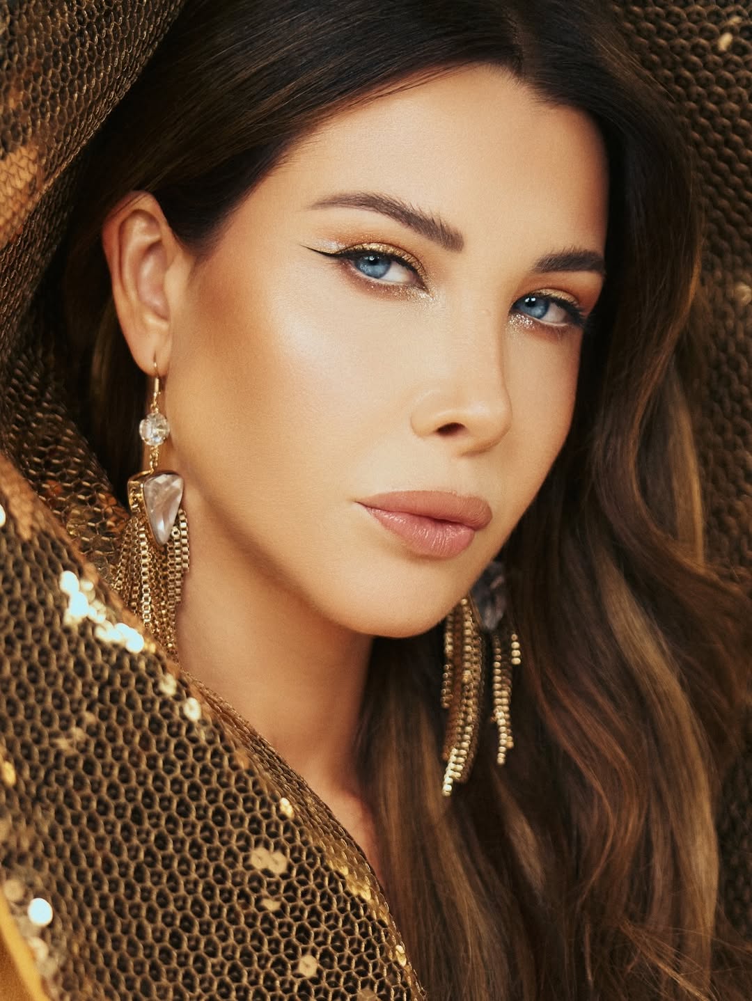 البشرة الطبيعية المضيئة