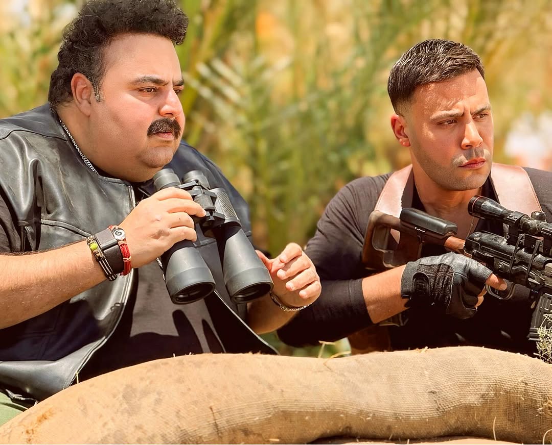 محمد إمام وشيكو في فيلم "صقر وكناريا"