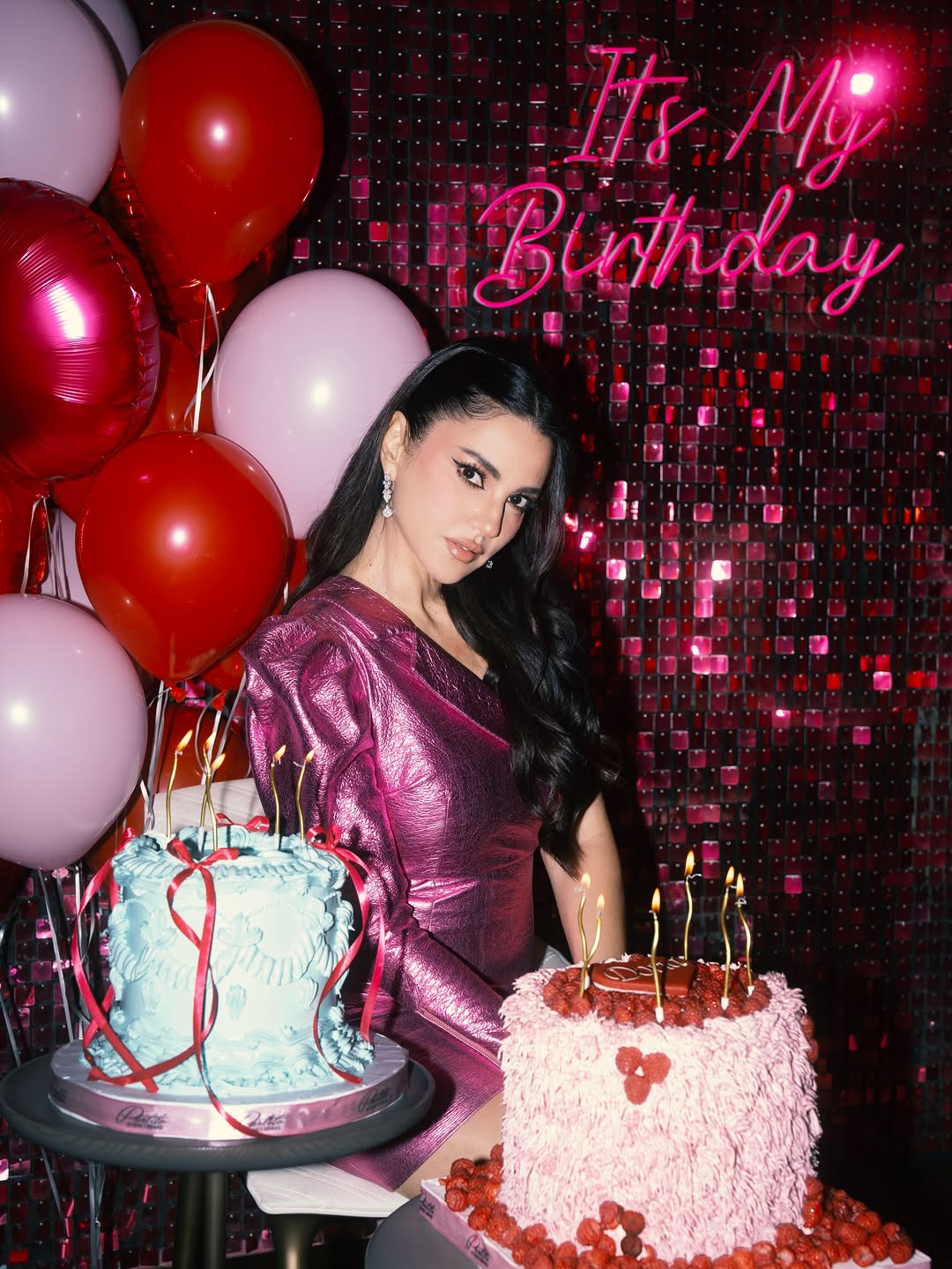 درة تحتفل بعيد ميلادها