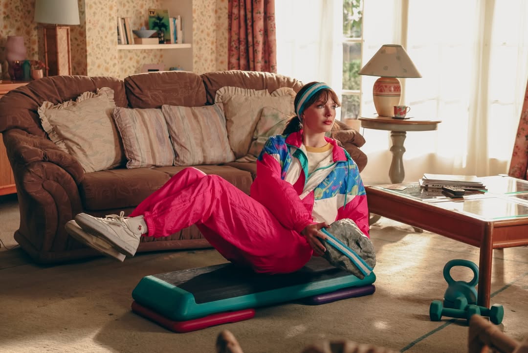 تايلور سويفت في كليب "Opalite"