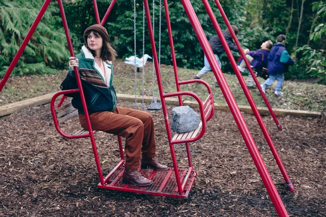 تايلور سويفت في كليب "Opalite"