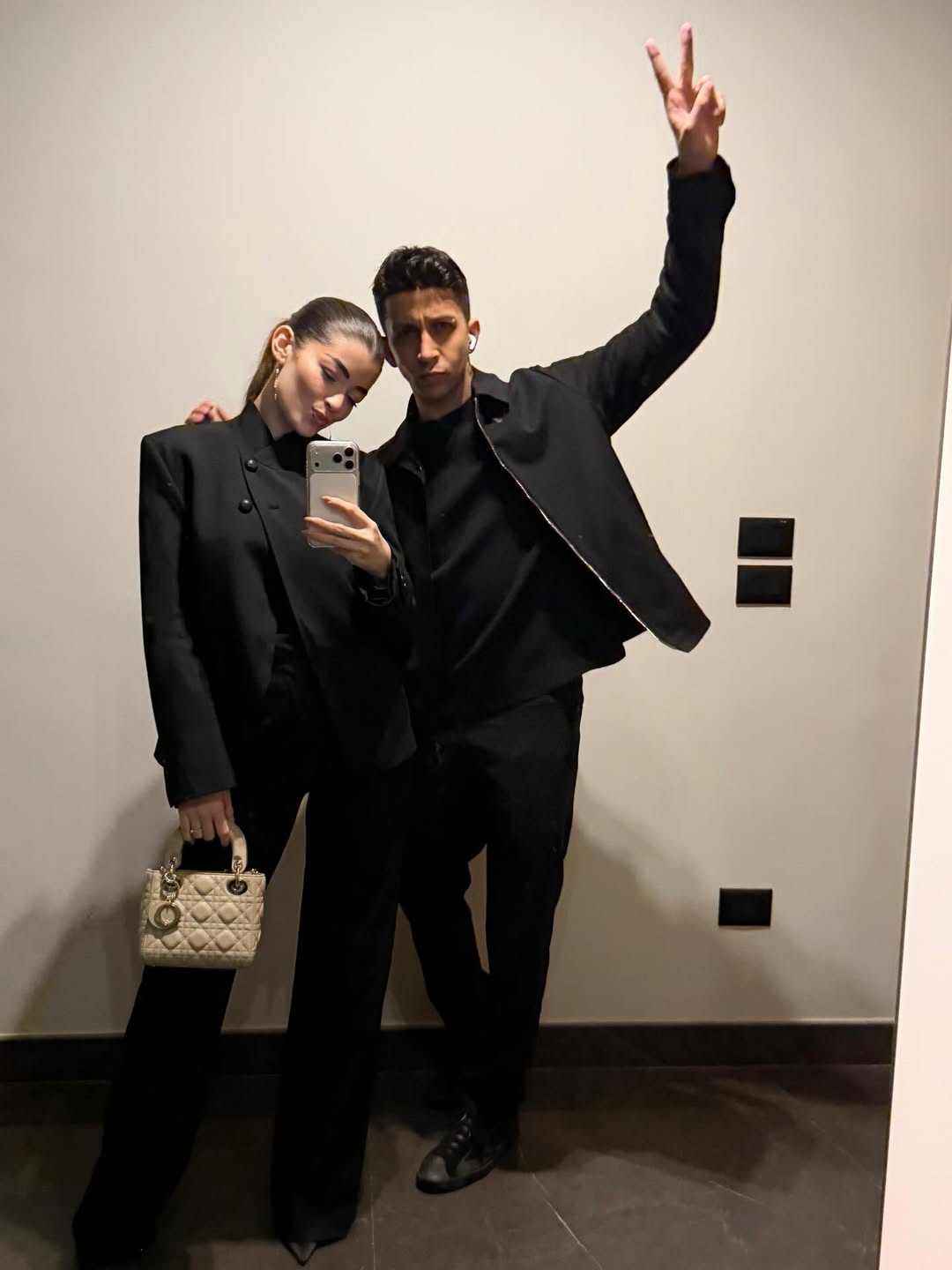 ليلى زاهر وهشام جمال