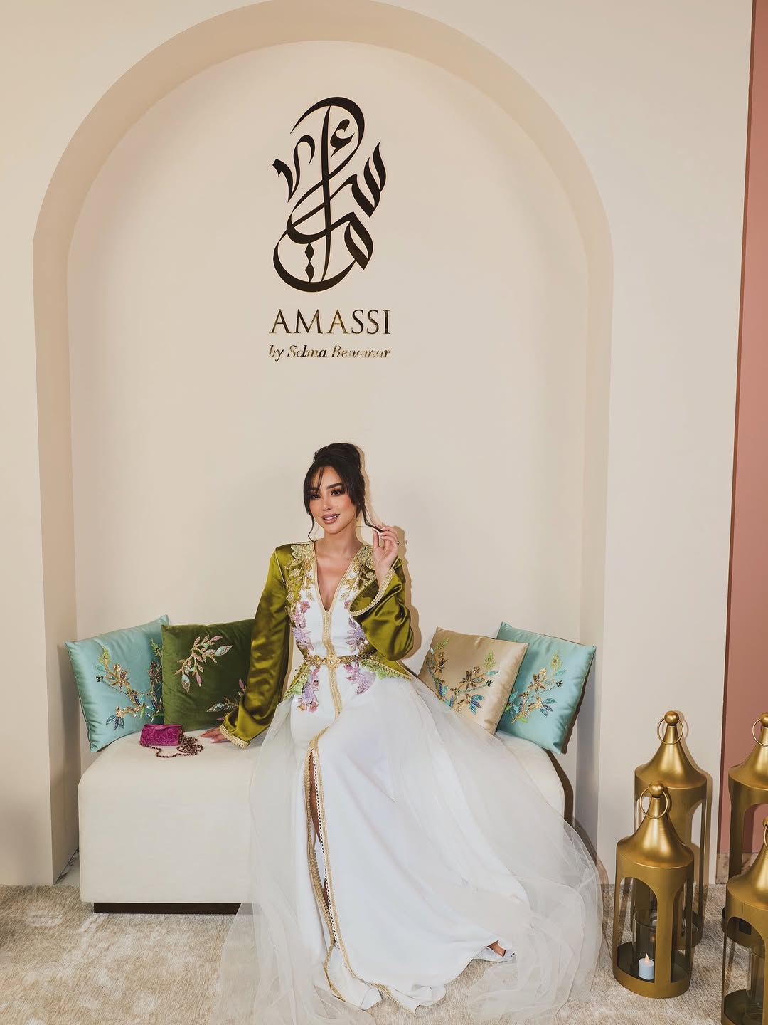 بسمة بوسيل تستقبل رمضان بأناقة القفطان المغربي