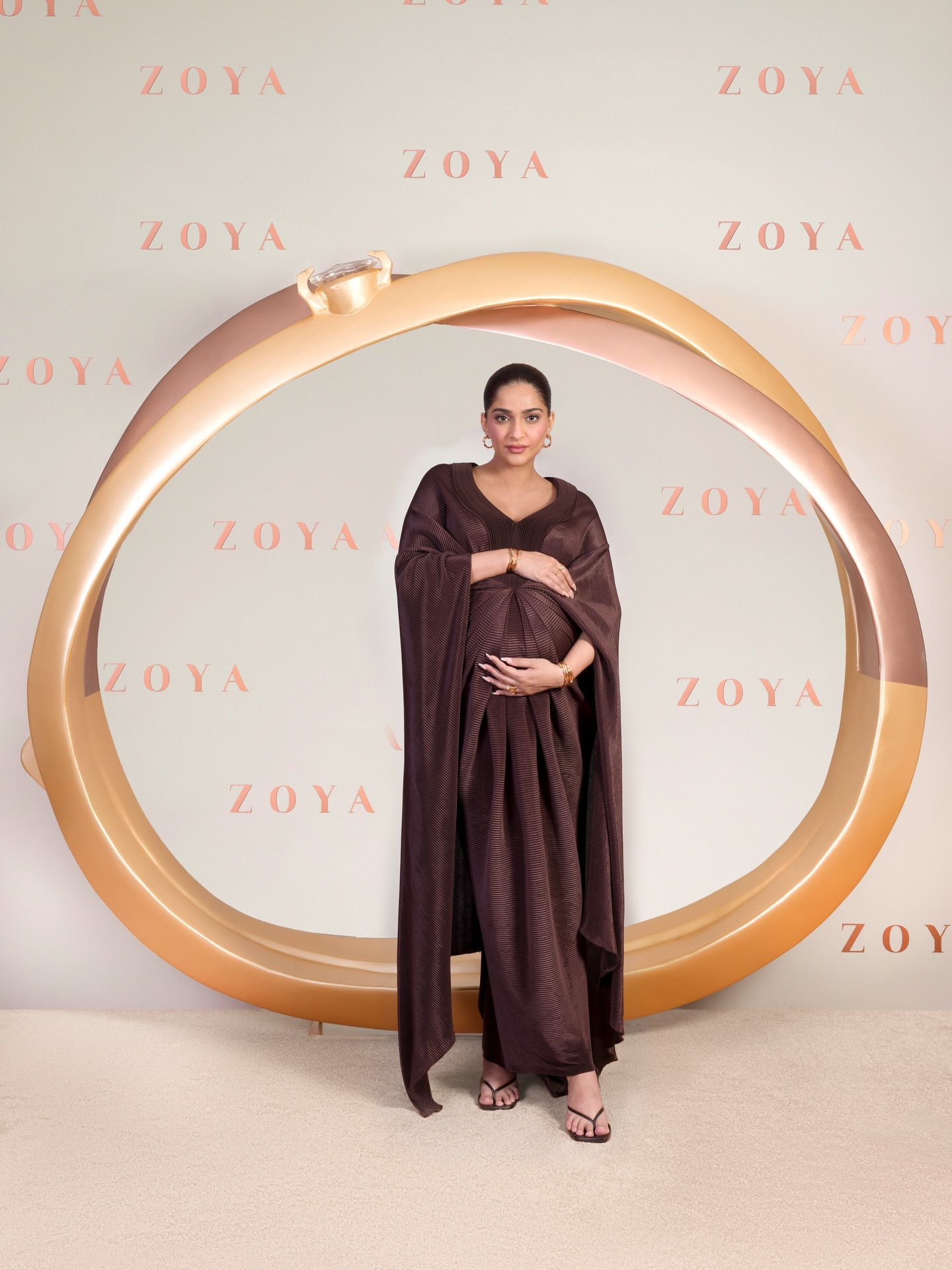 سونام كابور