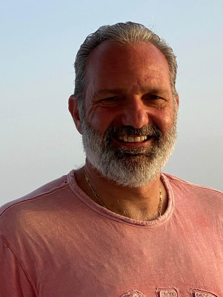 يوسف أنطاكي زوج الفنانة نور