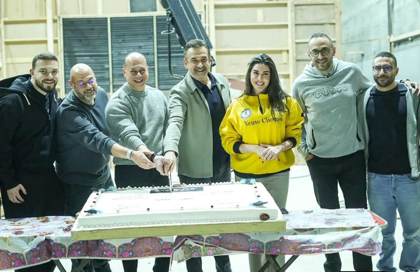 ياسمين صبري وكريم عبد العزيز في كواليس فيلم "مطلوب عائلياً"