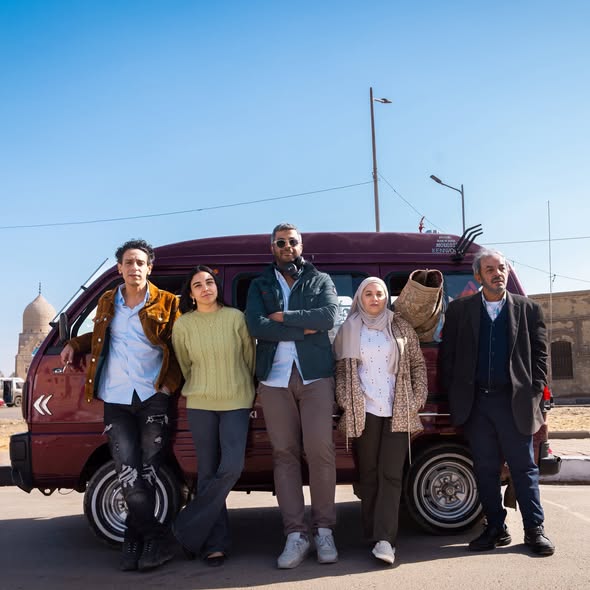 نجوم مسلسل "عرض وطلب"