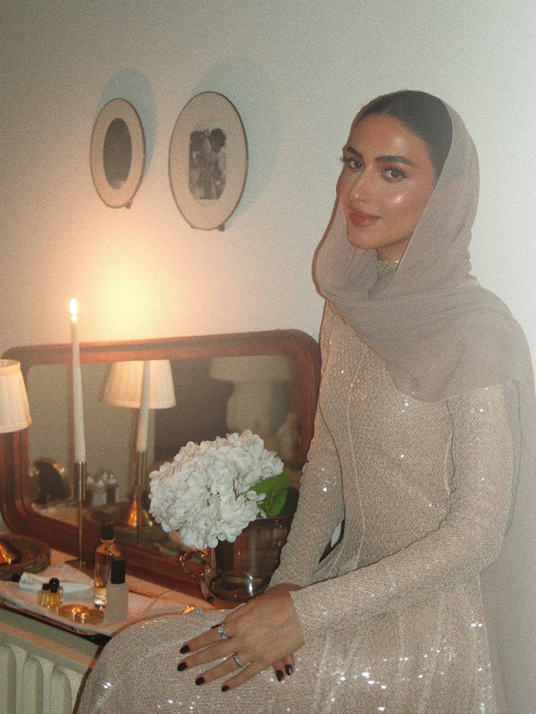 يارا النملة بأناقة الـ "مونوكروم"