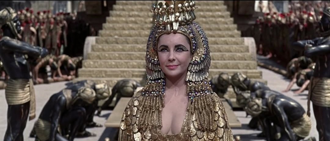 إليزابيث تايلور