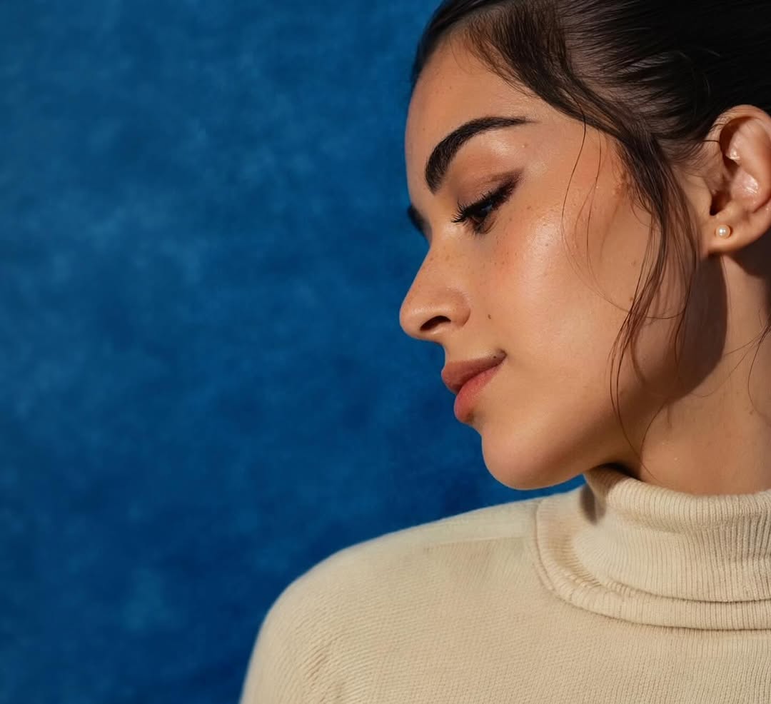 بشرة مضيئة وشفاه لامعة... بصمة Gen Z الواضحة