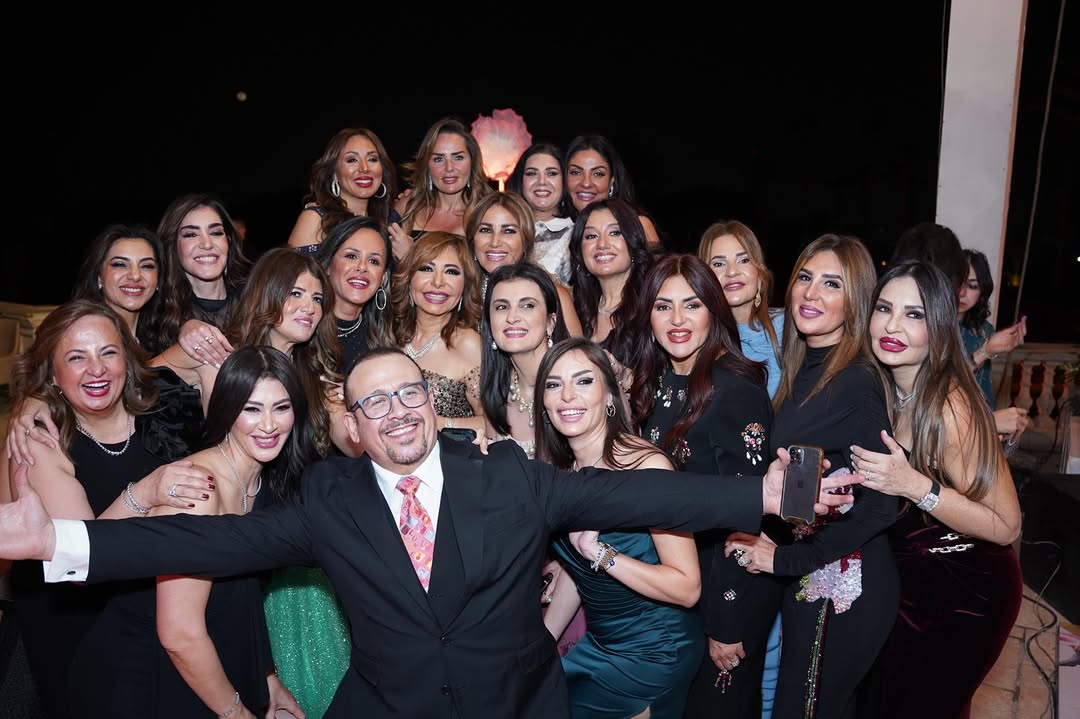 هشام عباس في حفل خطوبة ابن لميس الحديدي