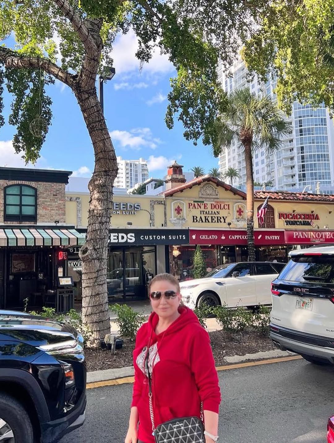 إلهام شاهين في فلوريدا