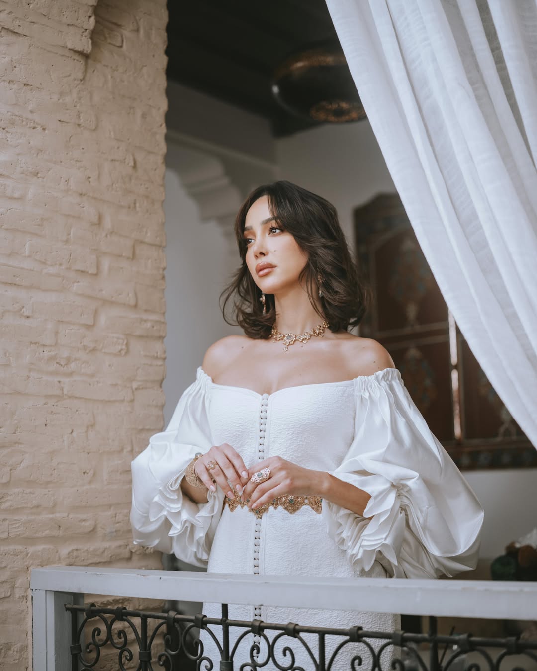 بسمة بوسيل في كواليس كليبها الجديد