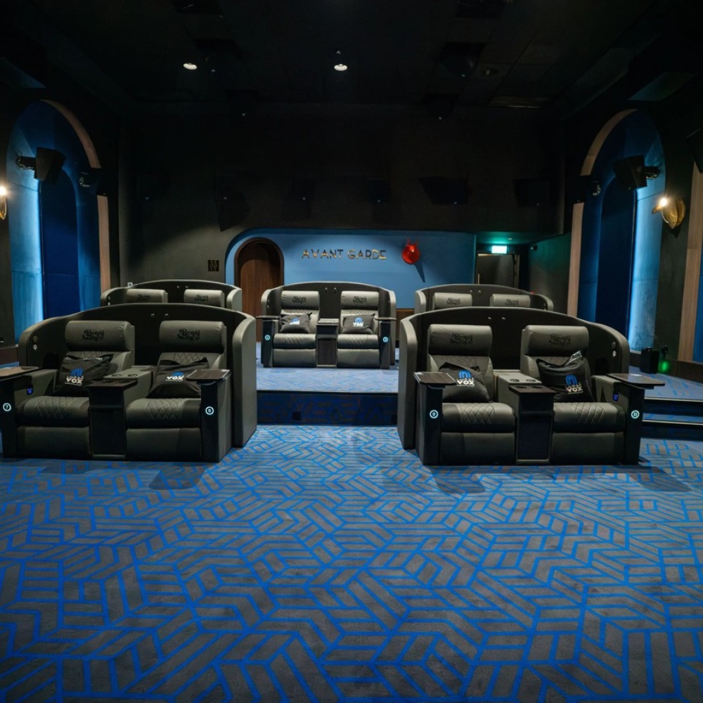 سينما أوايسس في ڤيا رياض