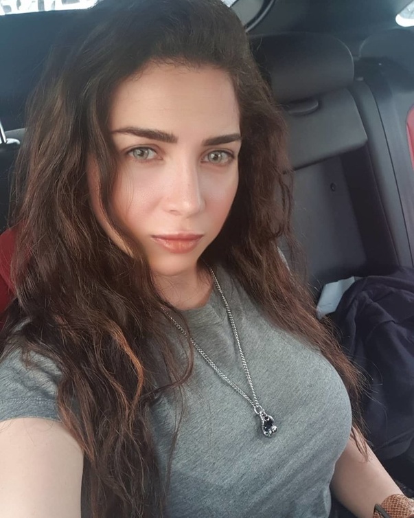 مي عز الدين 