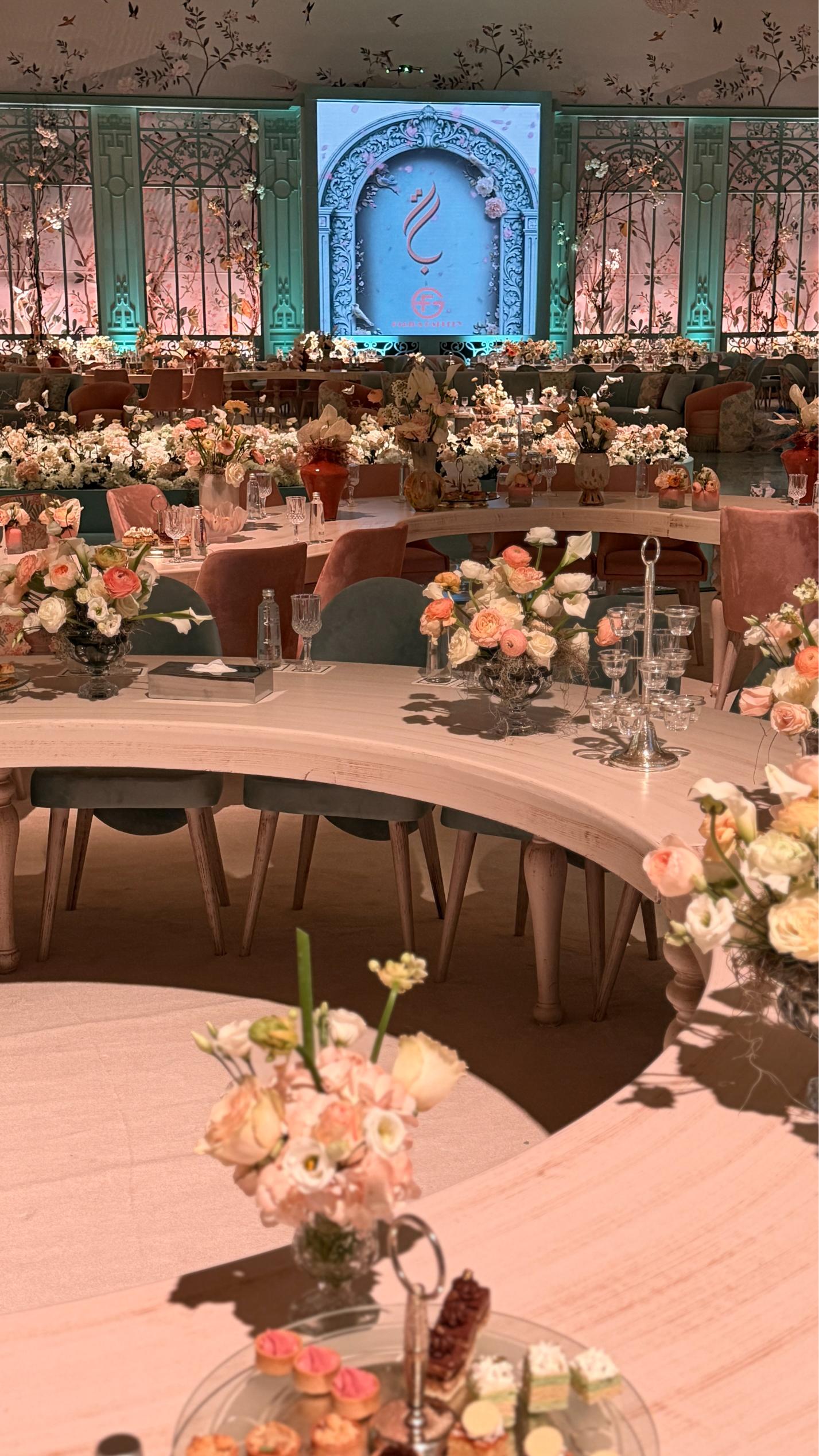 أجمل صور وفيديوهات ديكور زفاف بدر محمد عبده