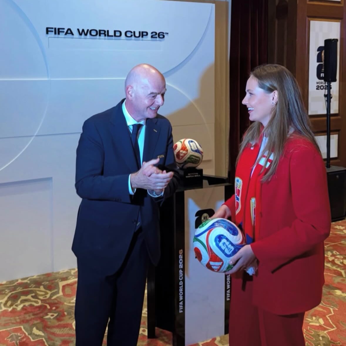 الأميرة إنغريد ألكسندرا تشجع منتخب بلادها في مونديال 2026