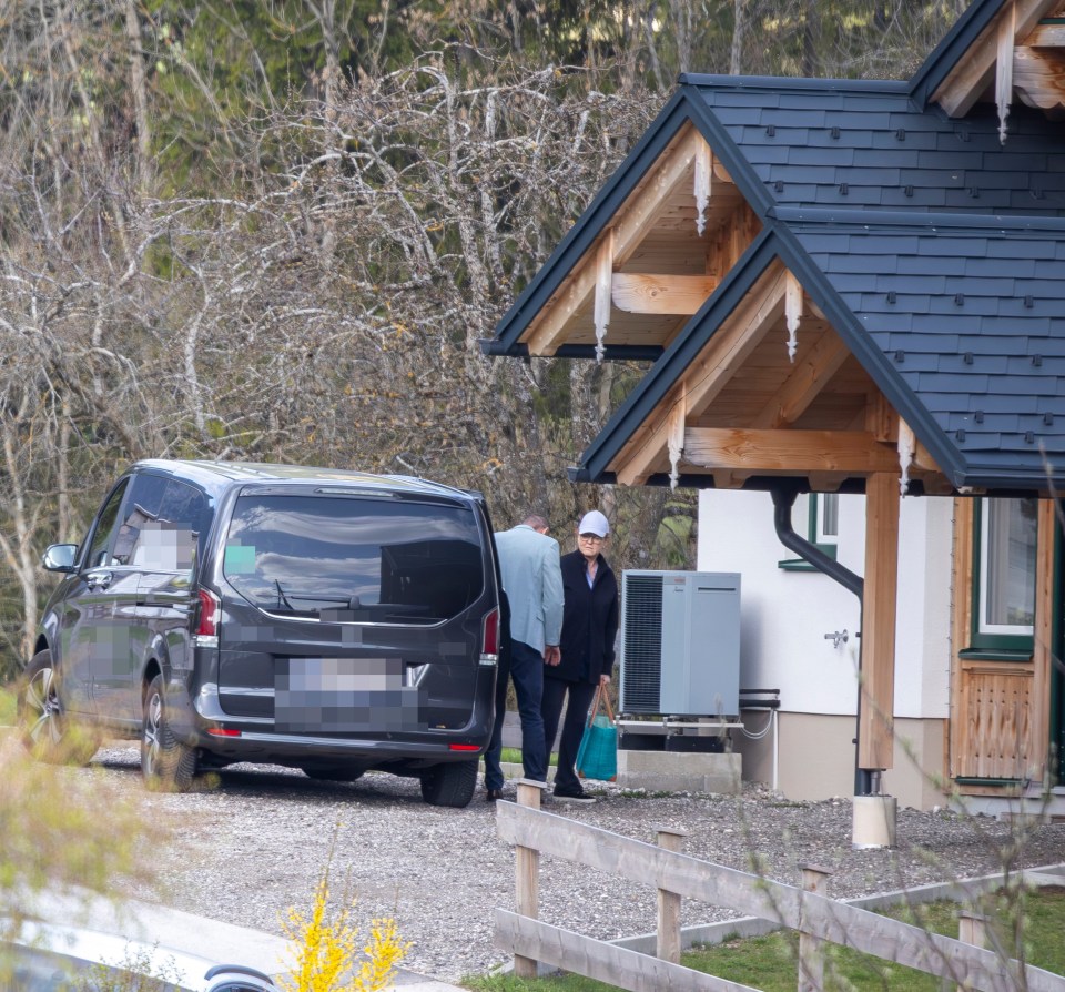 بعد 200 يوم من الهروب.. ظهور سارة فيرغسون في قرية نمساوية