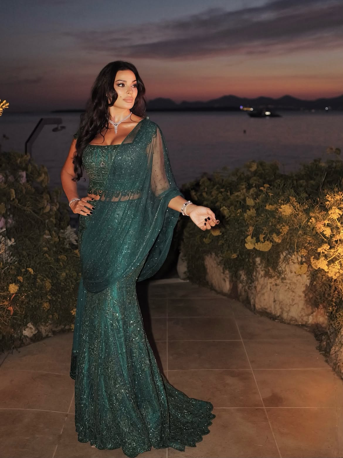 نادين نسيب نجيم بالزي الهندي التراثي