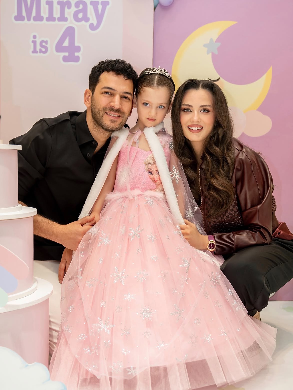 مراد يلدريم وإيمان الباني يحتفلان بعيد ميلاد ابنتهما