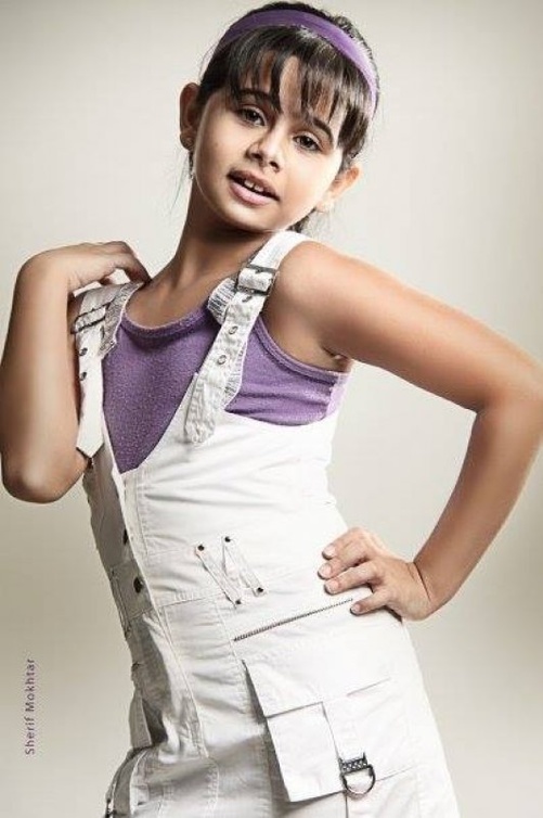 منة عرفة في طفولتها