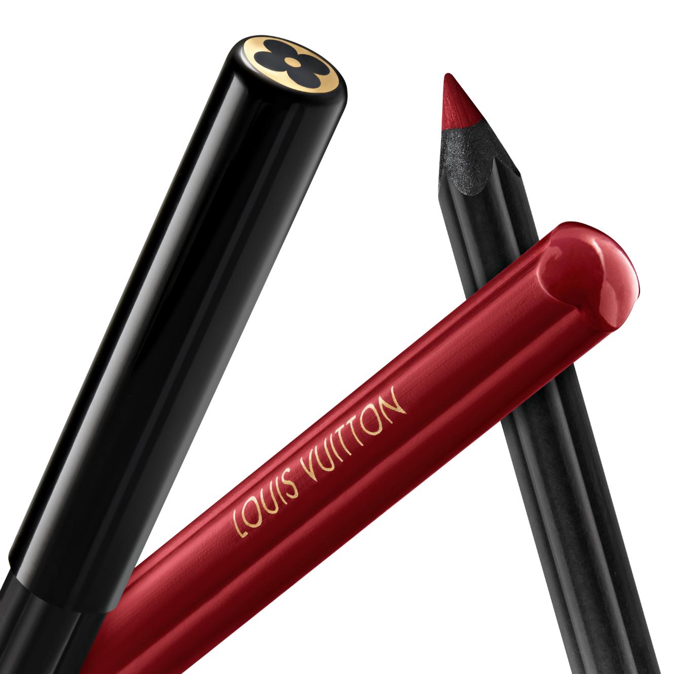 896 Monogram Rouge close up