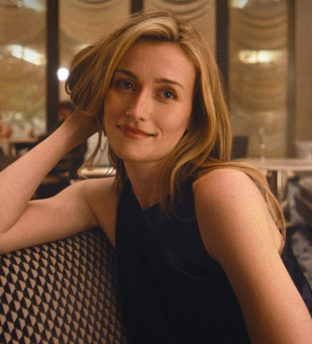 كارولين بيسيت من أيقونات الموضة