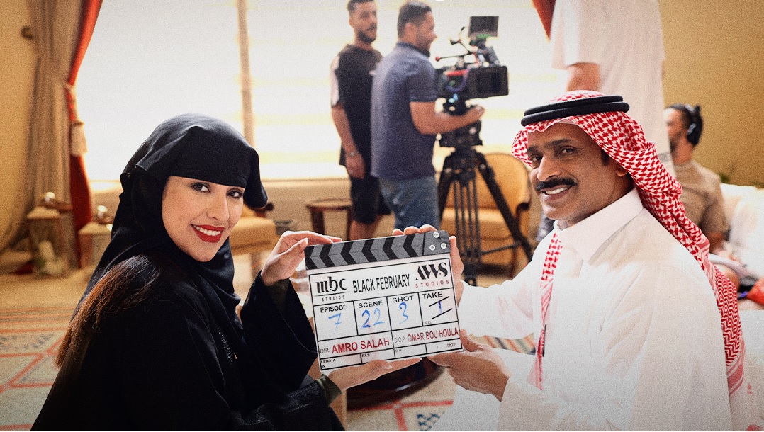 عقد متعددة في مسلسل "فبراير الأسود"