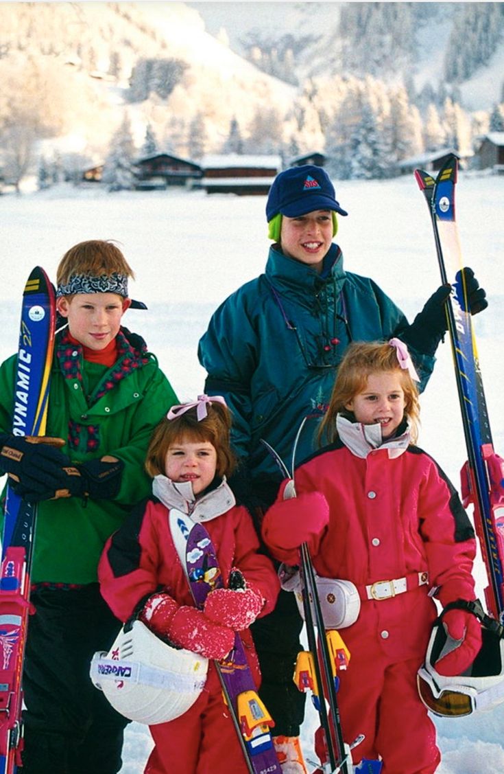 ويليام، وهاري، وبياتريس، ويوجيني