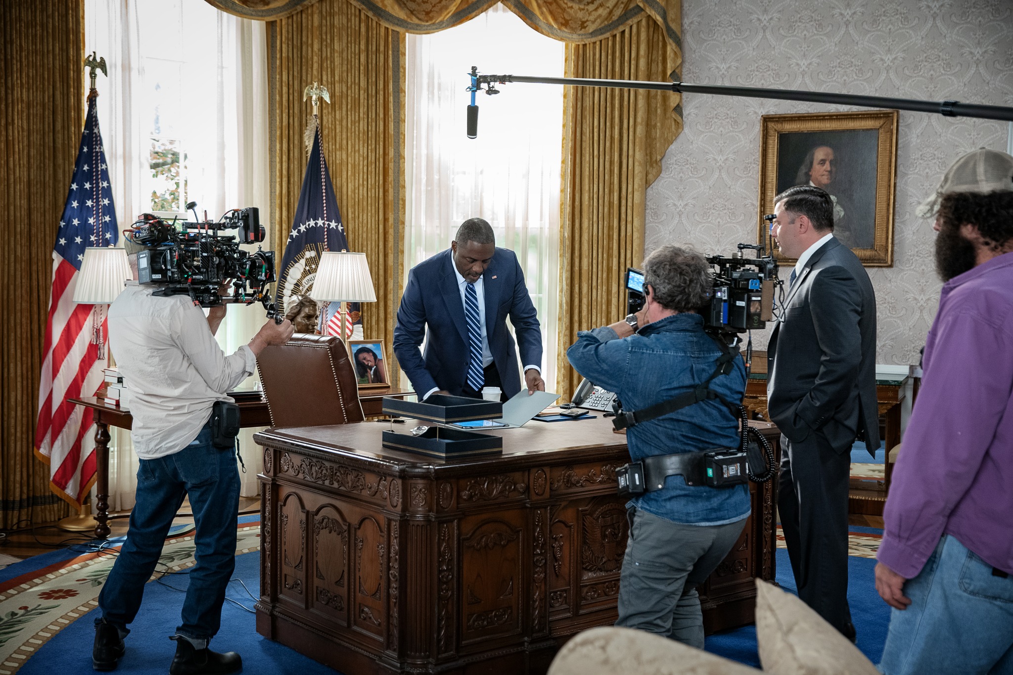 طريقة فيلم الجريمة الياباني "راشومون"