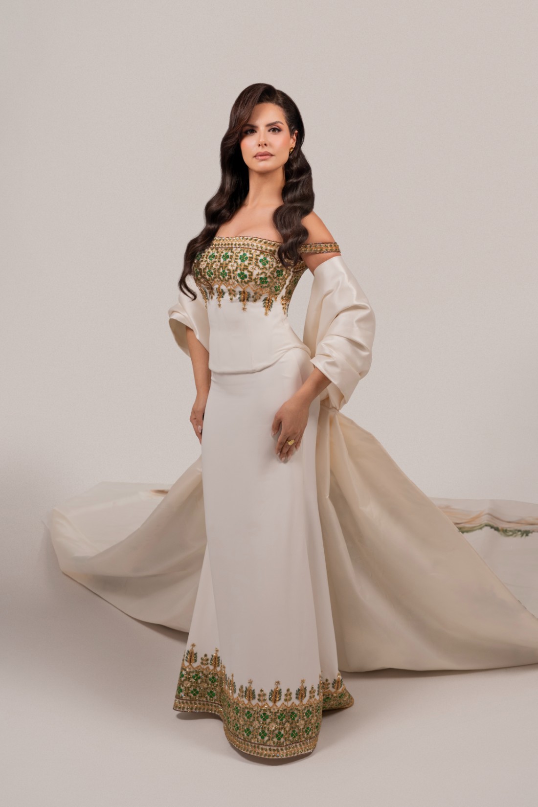 صور حصرية لـ"هي" لإطلالة نادين أيوب بالزيّ التقليدي من تصميم نيفين القاضي