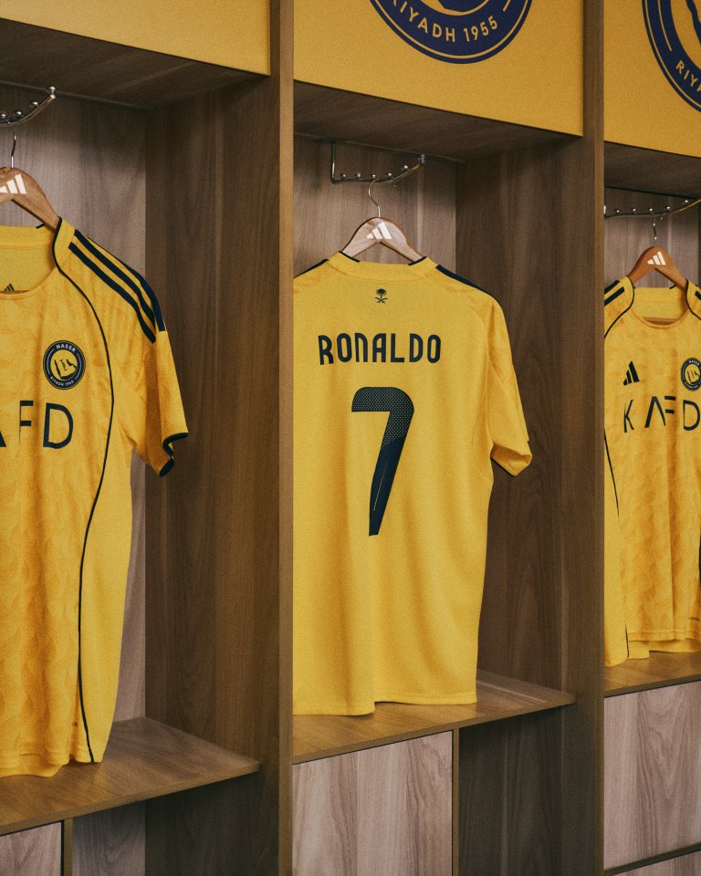 أديداس ونادي النصر يطلقان القميص الأساسي الجديد عبر حدث استعراضي
