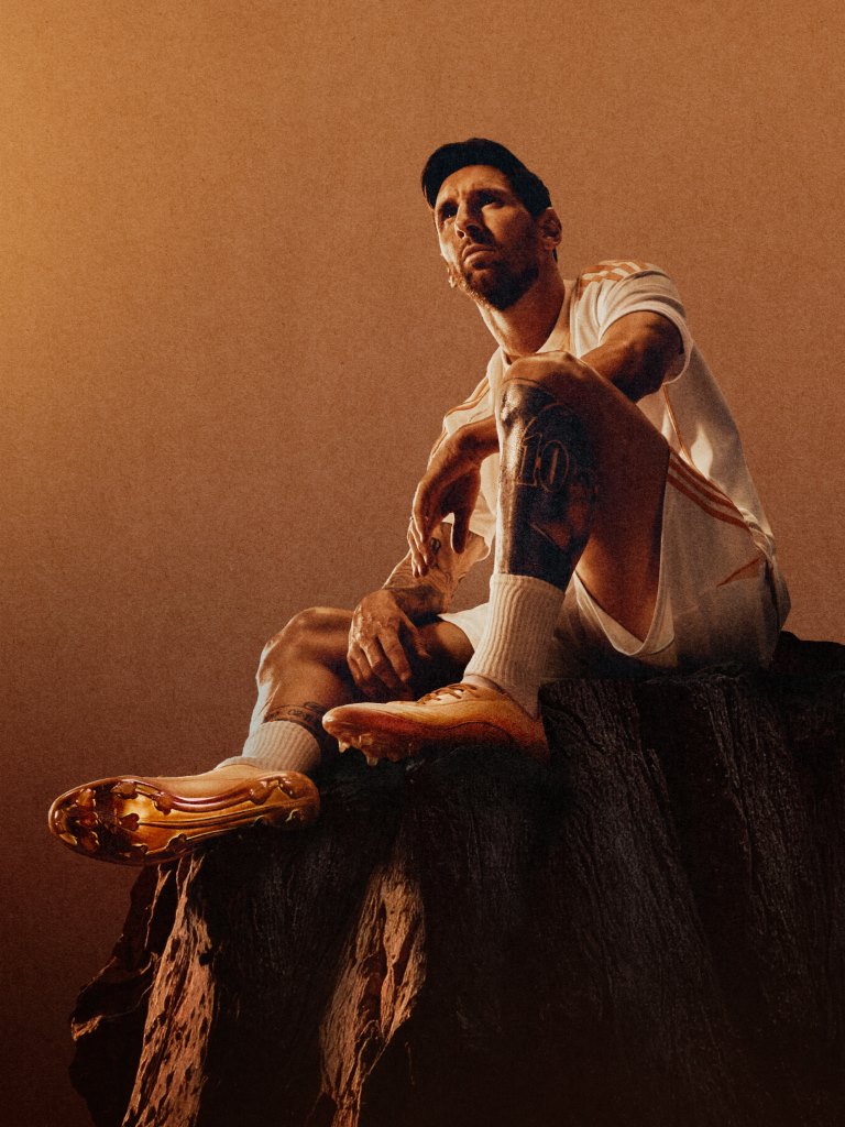 أديداس تقدم حذاء F50 MESSI HORA DORADA