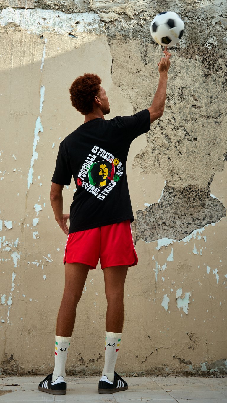 أديداس تطلق تشكيلة مستوحاة من أشهر أيقونة موسيقية في جامايكا