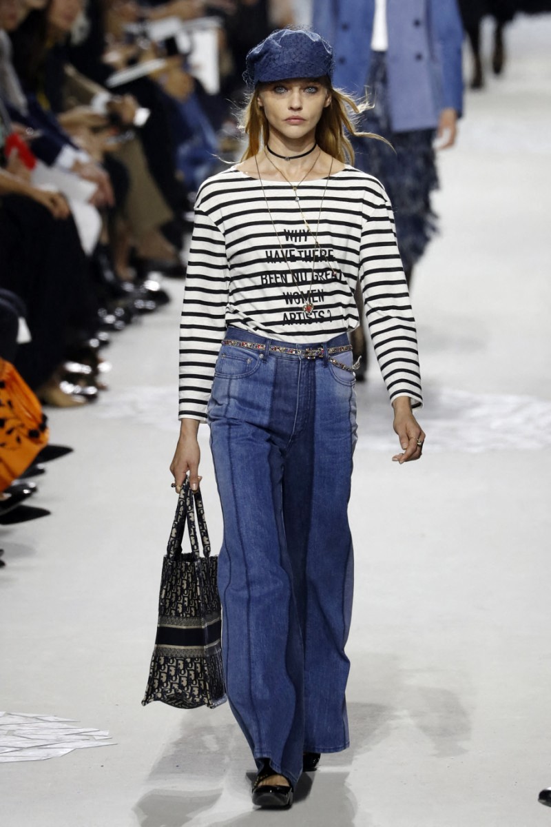 حقيبة "The Book Tote"