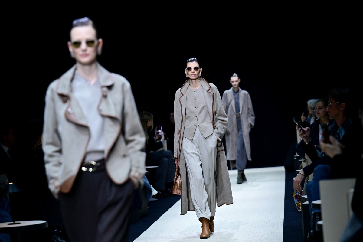 من عرض أزياء Giorgio Armani