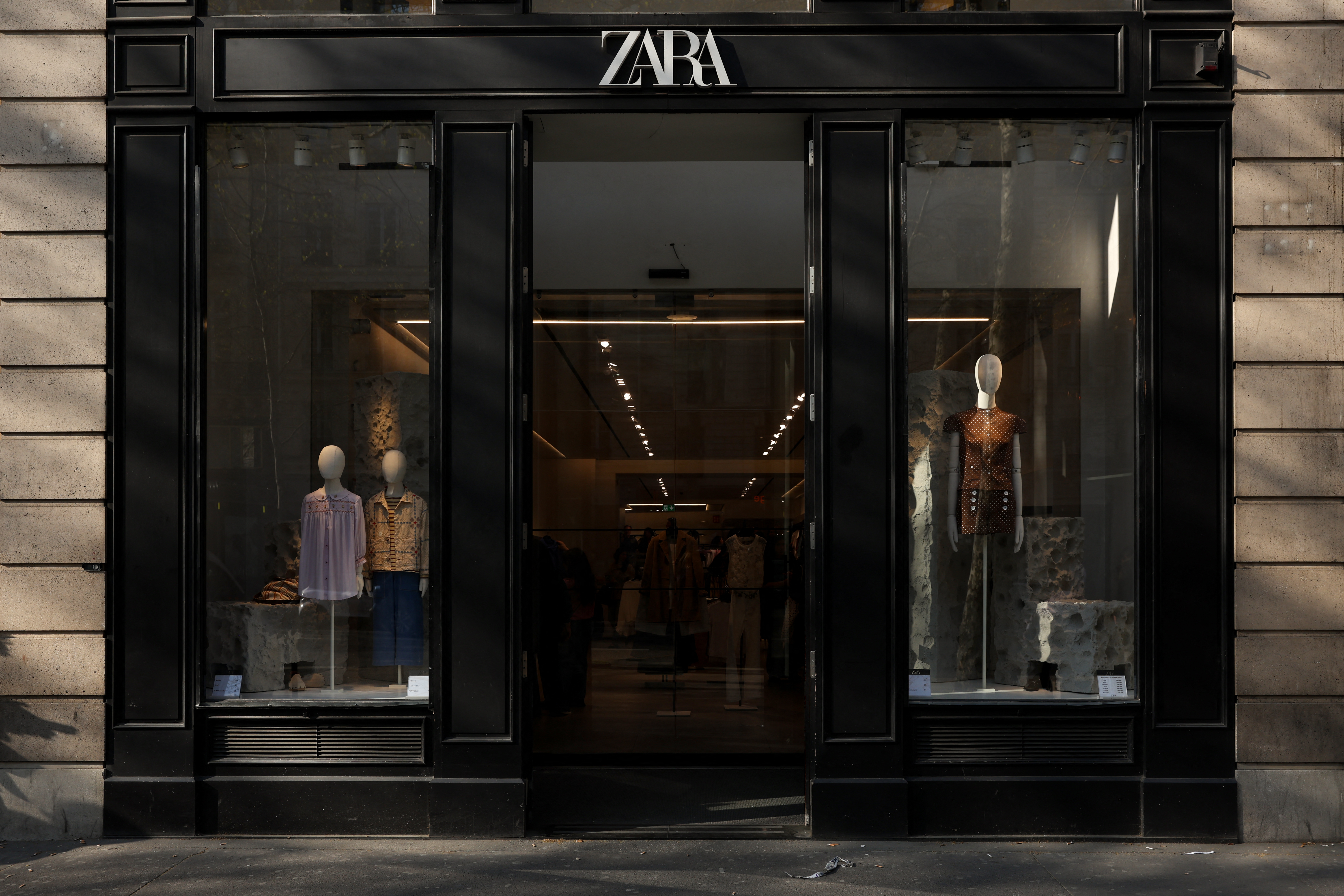 متجر Zara. الصورة من موقع AFP