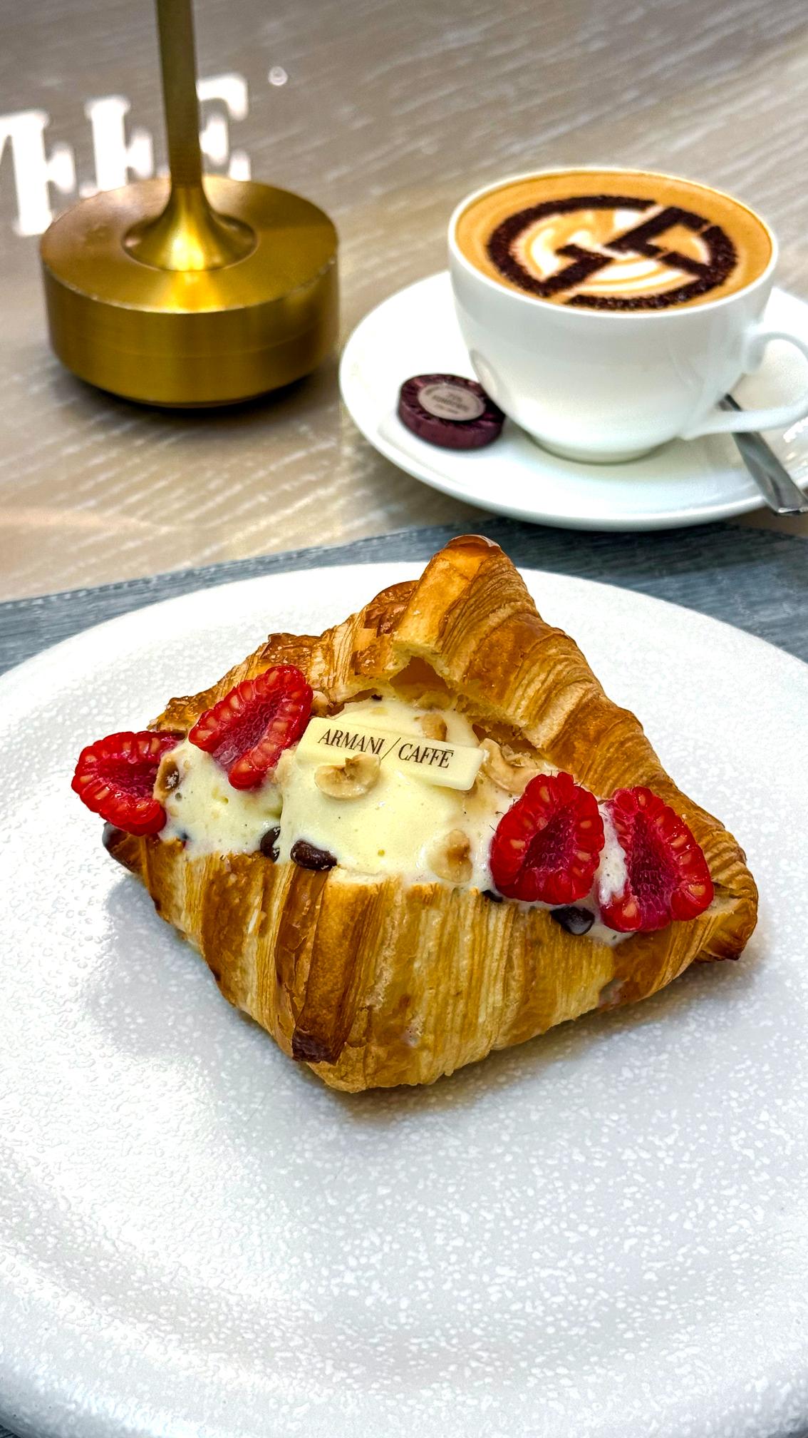 ARMANI Caffe
